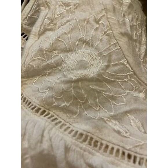 Altard State Embroidered Swing Top Size XS Short Sleeve White Oversized EUC B4 - Picture 6 of 6